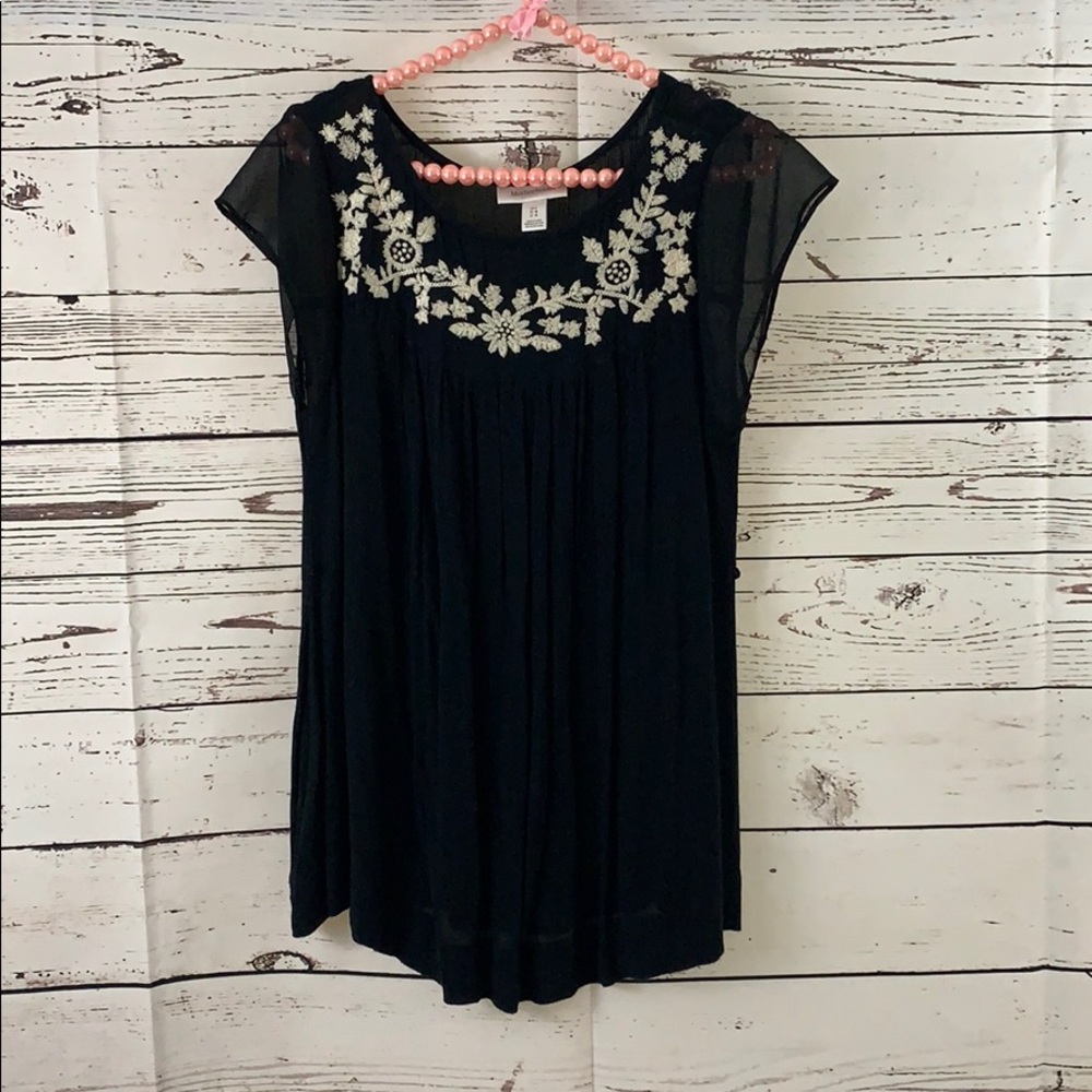 Motherhood maternity black shirt